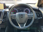 CROWN sedan hybrid