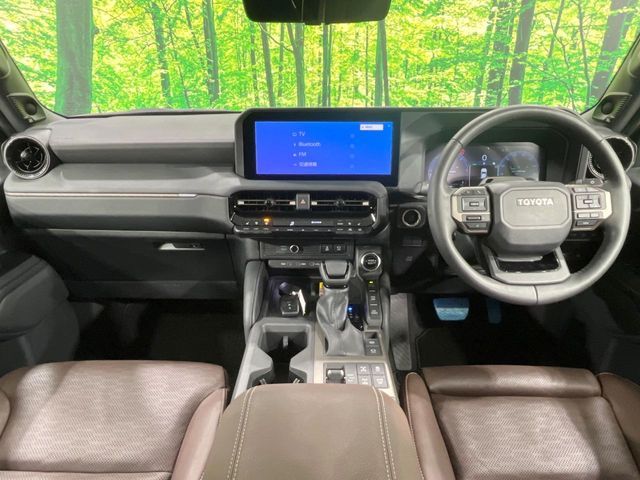 LANDCRUISER 250