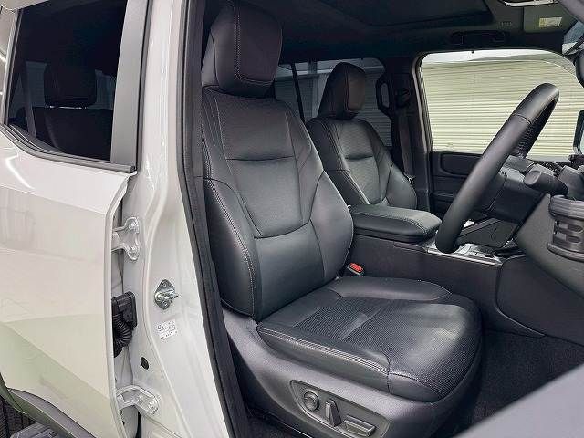 LANDCRUISER 250