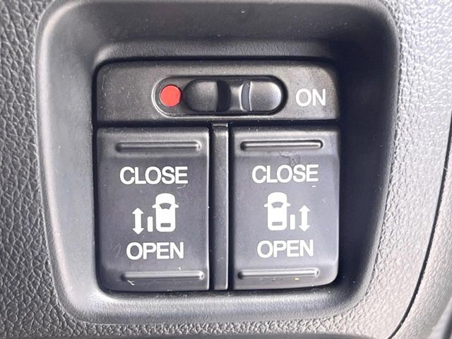 N BOX