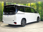 VOXY HYBRID