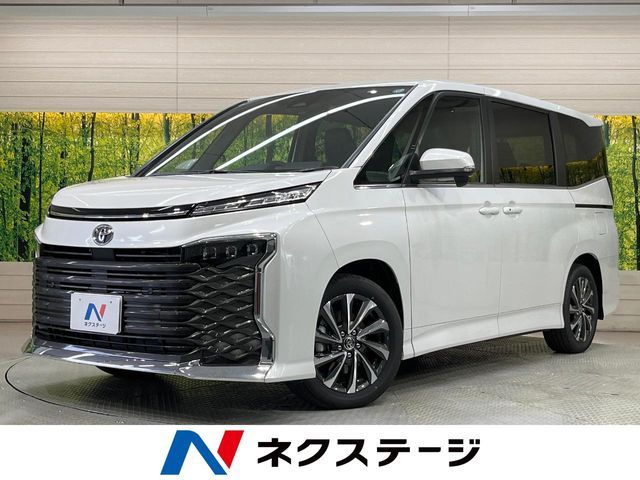 VOXY HYBRID