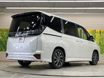 VOXY HYBRID