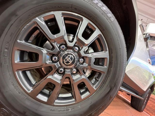 LANDCRUISER 250
