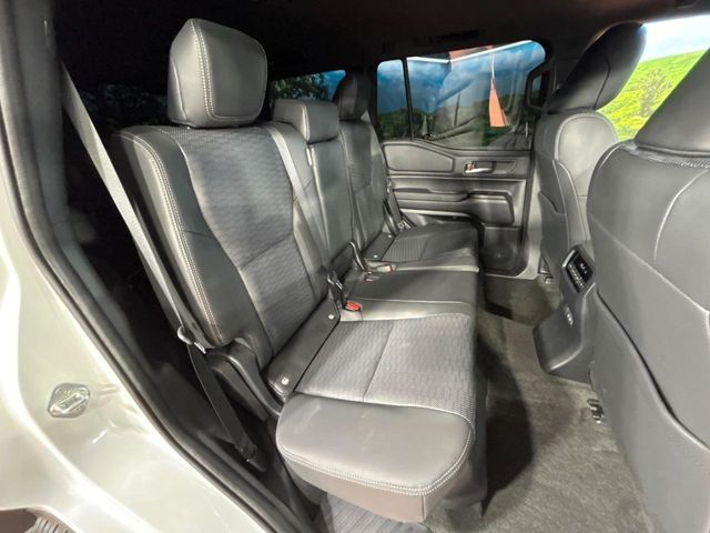 LANDCRUISER 250
