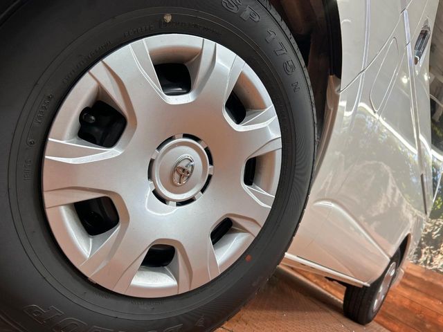 HIACE van 2WD