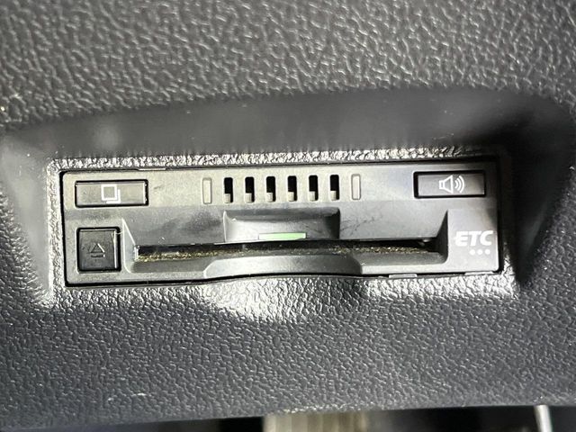 PRIUS 4WD
