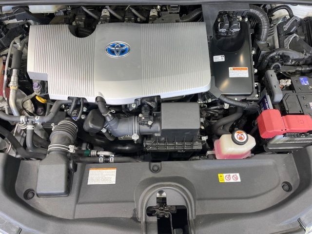 PRIUS 4WD