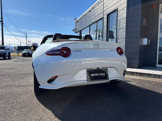ROADSTER