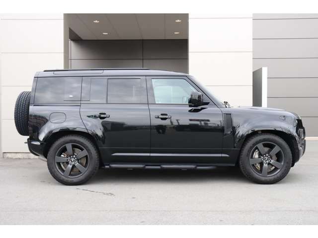ROVER DEFENDER