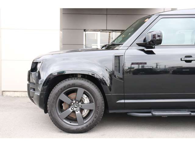 ROVER DEFENDER