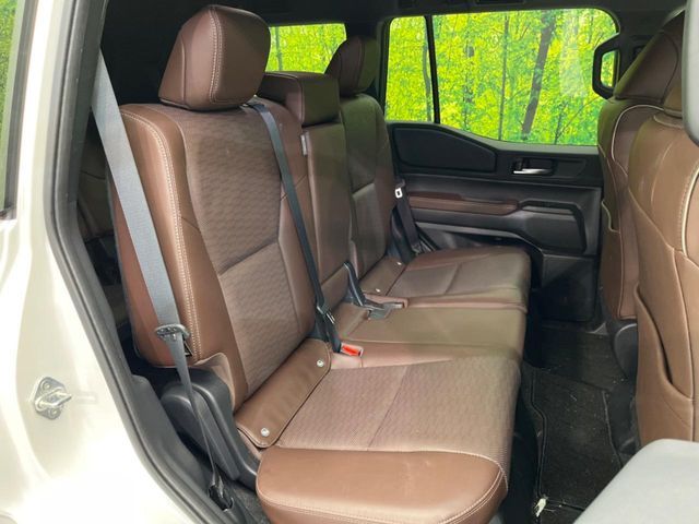 LANDCRUISER 250
