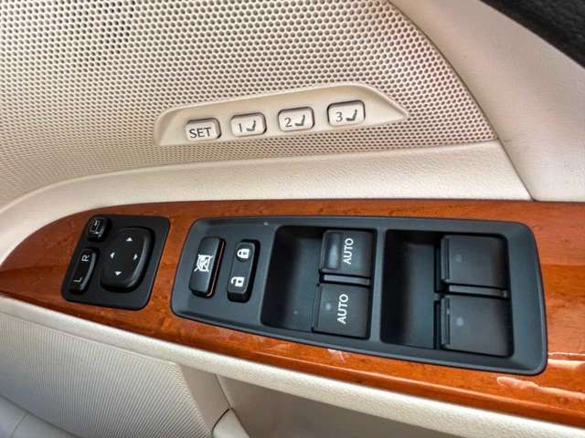 LEXUS IS250C