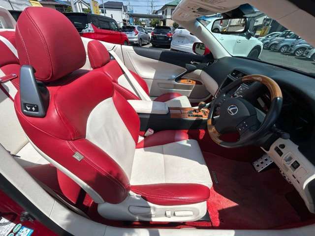 LEXUS IS250C