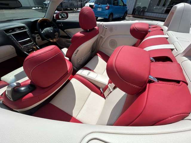 LEXUS IS250C
