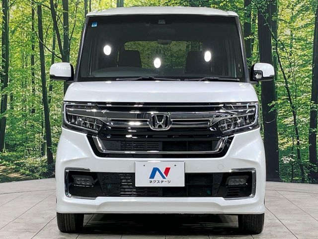N-BOX CUSTOM 4WD