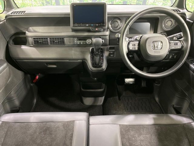 N BOX CUSTOM 4WD