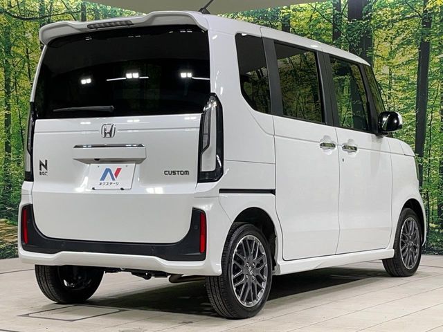 N BOX CUSTOM 4WD