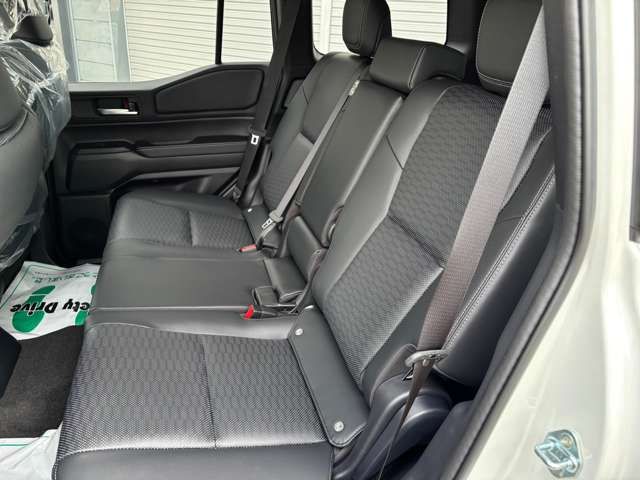 LANDCRUISER 250