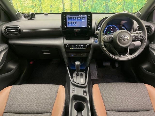 YARIS CROSS HYBRID