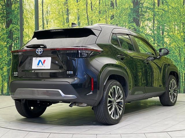 YARIS CROSS HYBRID