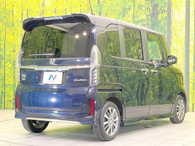 N-BOX CUSTOM