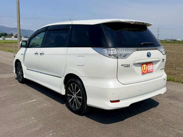 ESTIMA HYBRID 4WD