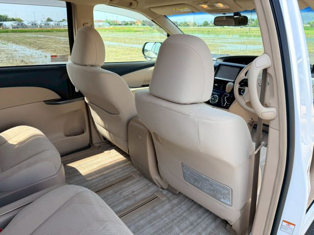 ESTIMA HYBRID 4WD