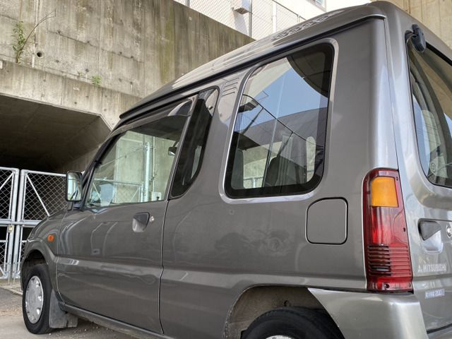 MINICA TOPPO van