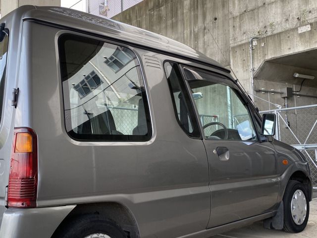MINICA TOPPO van