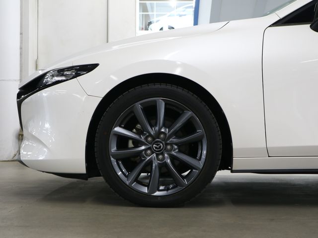 MAZDA3 FASTBACK