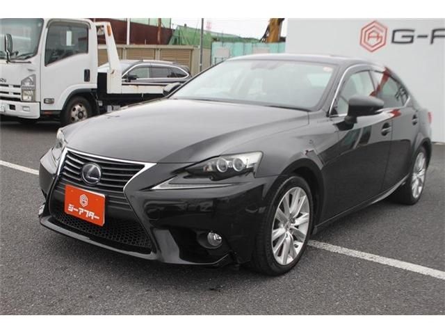 LEXUS IS300h