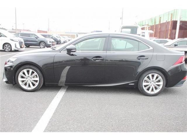 LEXUS IS300h