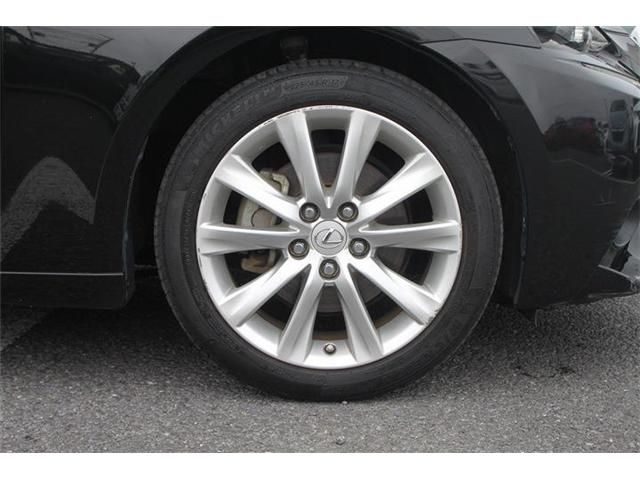 LEXUS IS300h