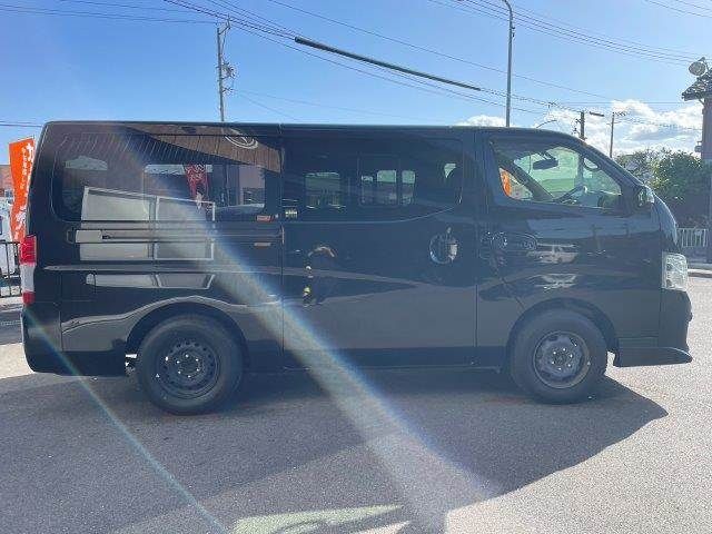 NV350 CARAVAN 4WD