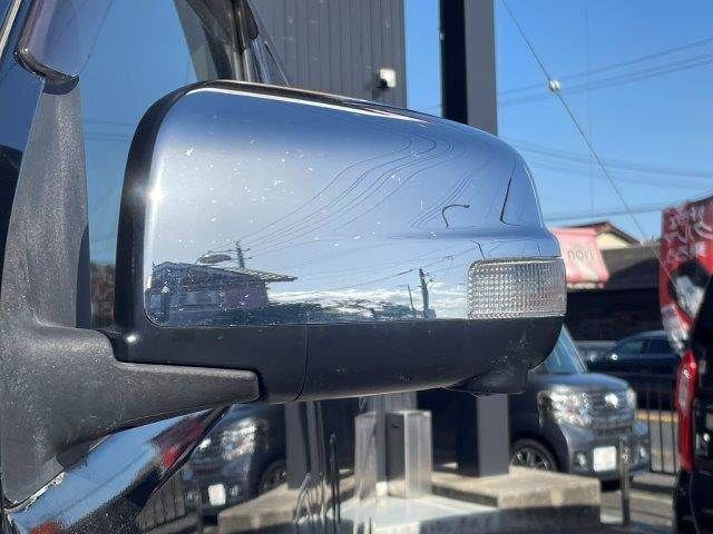 NV350 CARAVAN 4WD