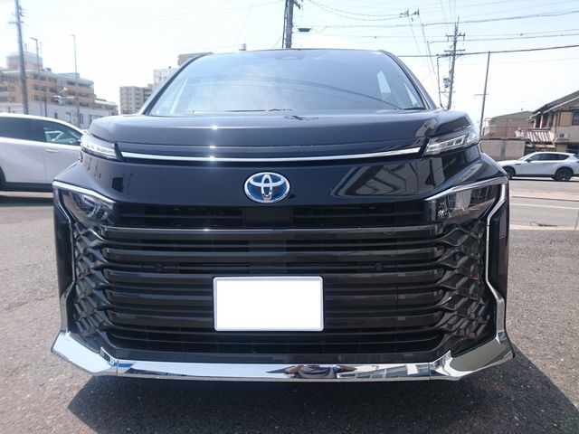 VOXY HYBRID