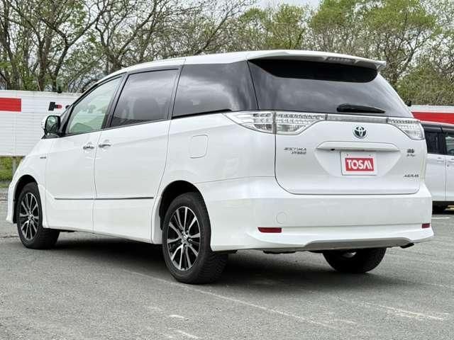 ESTIMA HYBRID 4WD