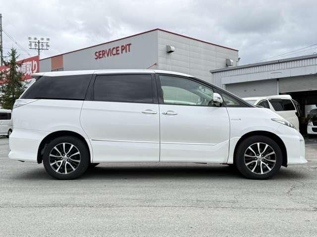 ESTIMA HYBRID 4WD