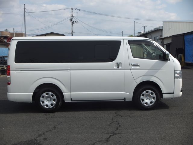 HIACE van 4WD