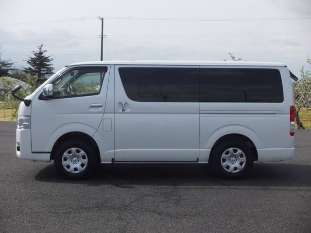 HIACE van 4WD