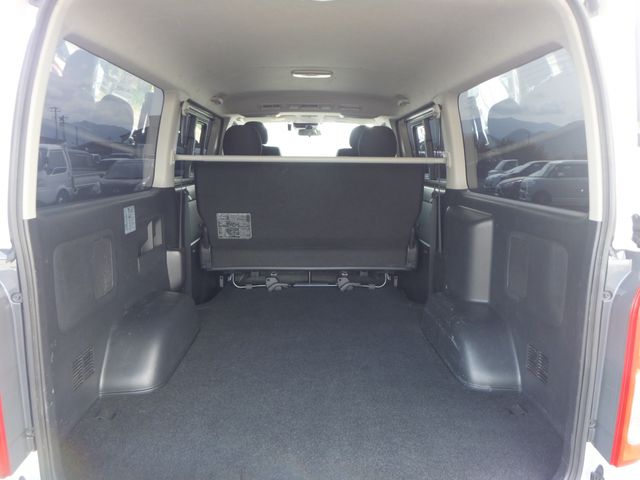 HIACE van 4WD