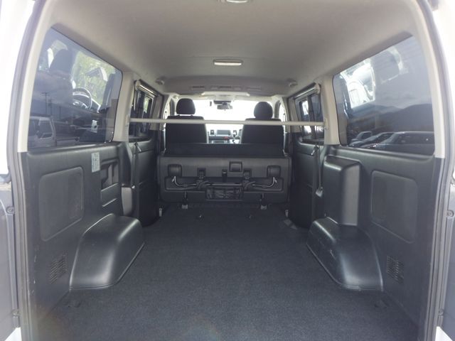 HIACE van 4WD