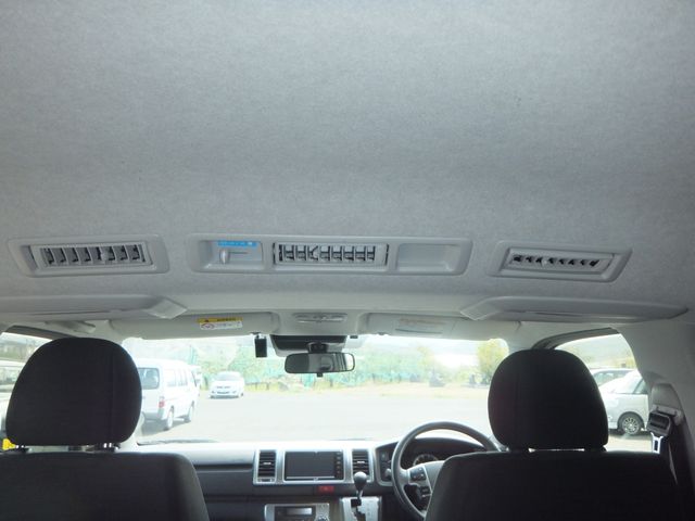 HIACE van 4WD
