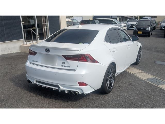 LEXUS IS300h