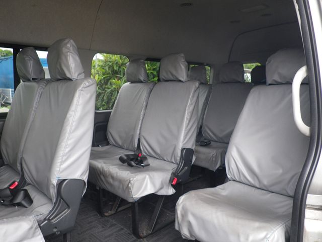 HIACE COMMUTER