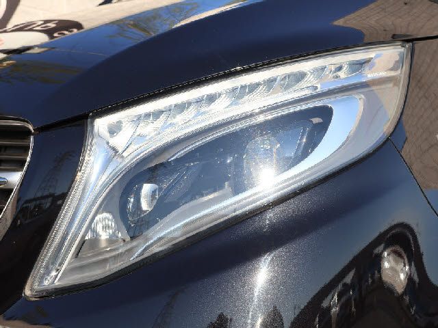 MERCEDES BENZ V class