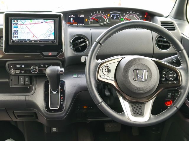 N BOX CUSTOM