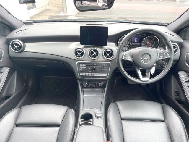 MERCEDES BENZ GLA class