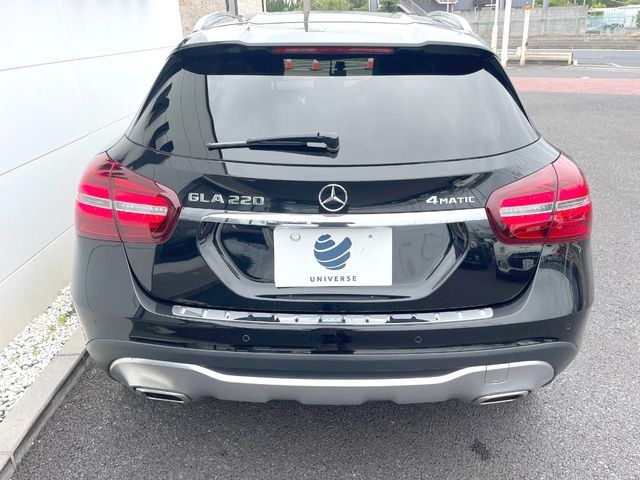 MERCEDES BENZ GLA class